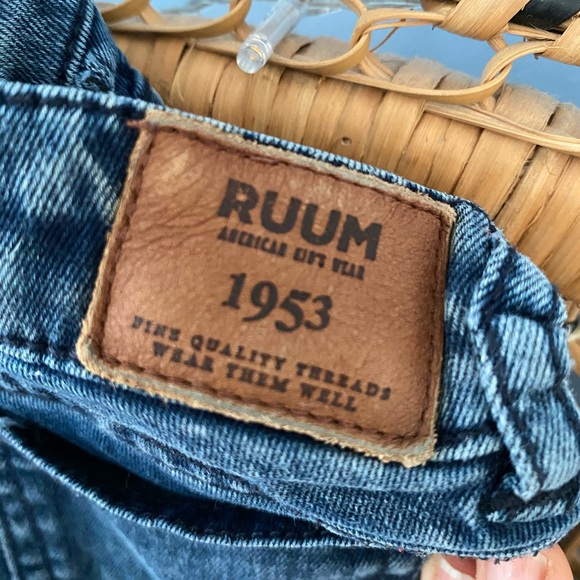 Trendy jean jacket and “real” jeans for 12 mn old - Picture 9 of 9